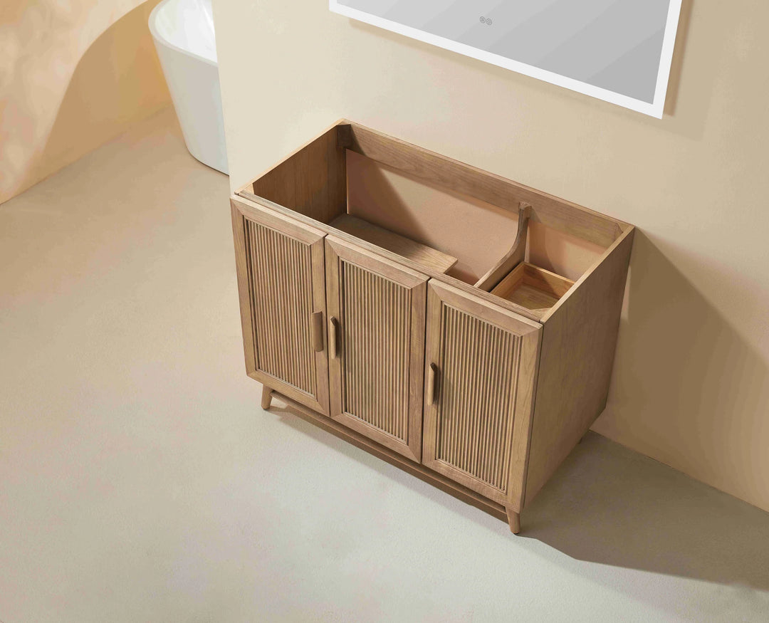 Elora 42″ Bathroom Vanity with Quartz Top - Oak - Decoronto