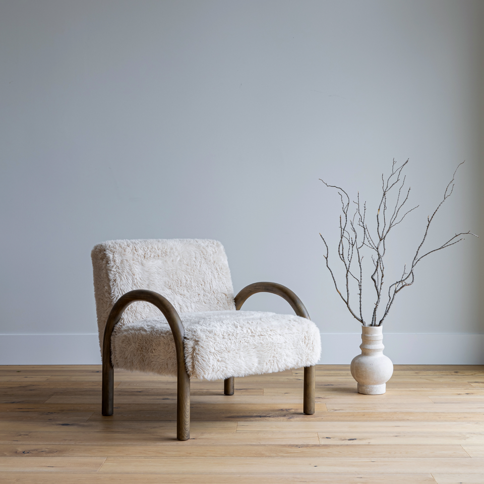 Eros Chair - Shaggy Sand - Decoronto
