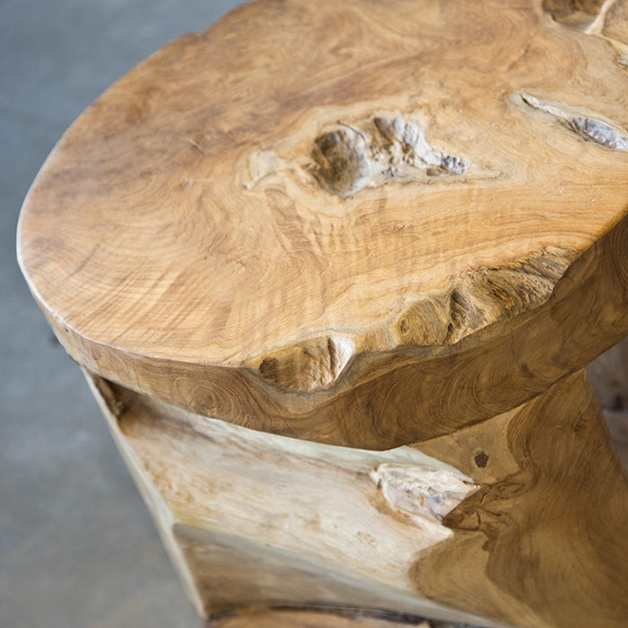 Natura Bundar Accent Table