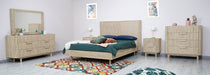 Oasis King Bed - Decoronto